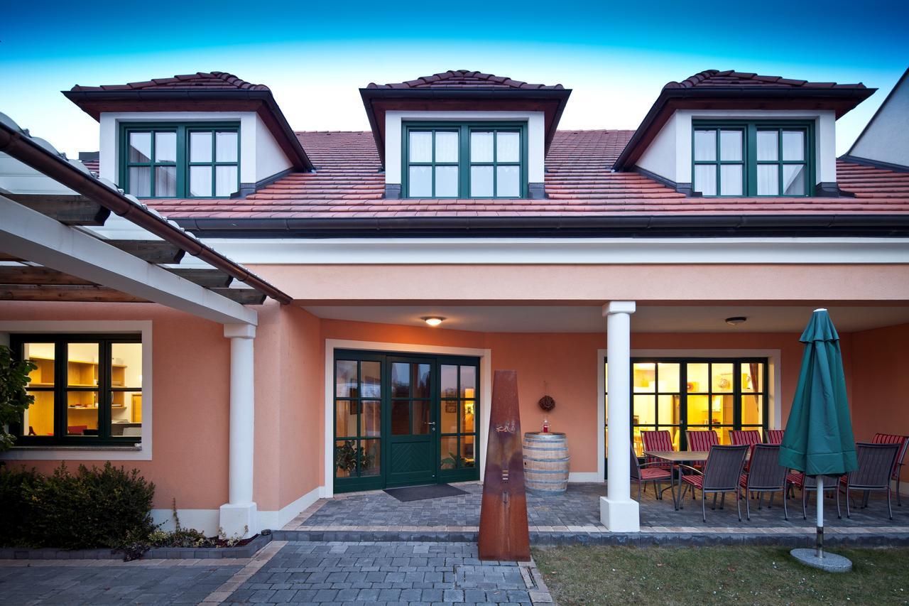 Weingut Und Gaestehaus Berger Gedersdorf Zewnętrze zdjęcie